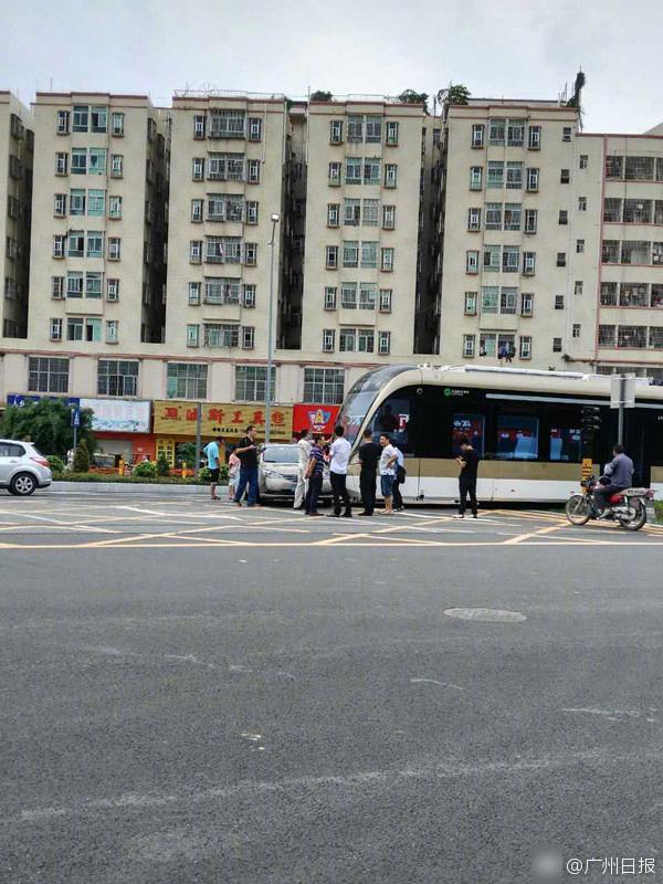 裸体直播间