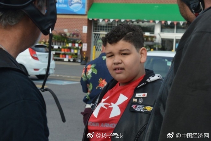 一條線比基尼