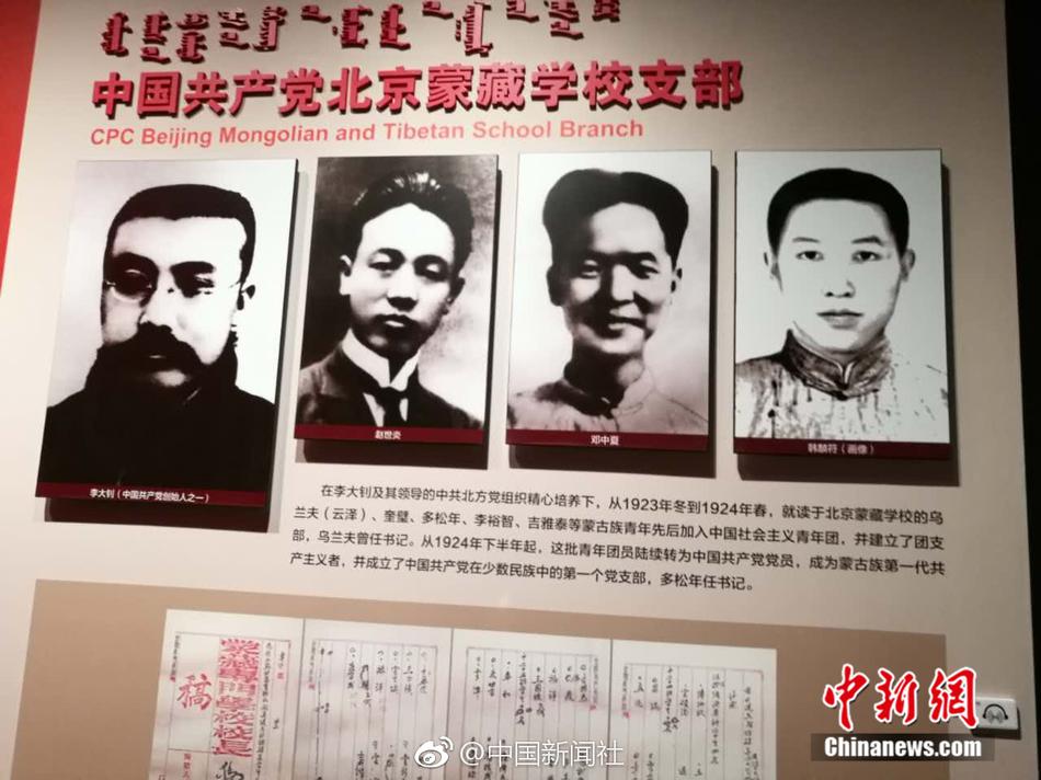 白丝美女被啪到深夜娇喘不过气来