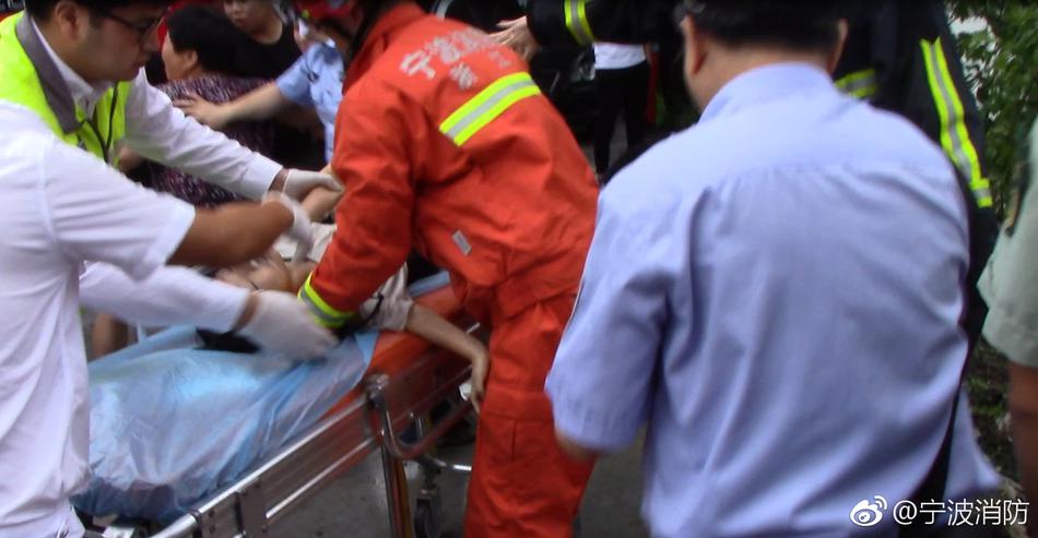 自拍裸体视频