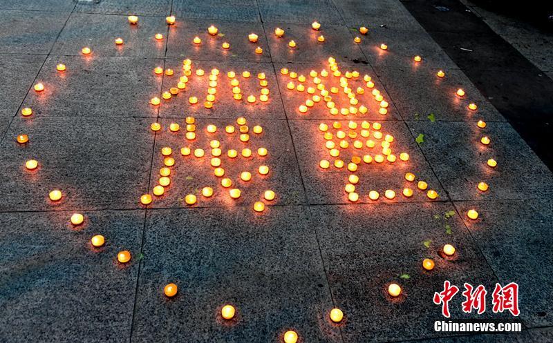 少妇偷人精品无码免费