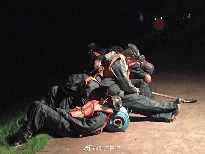 神宫寺奈绪三级视频