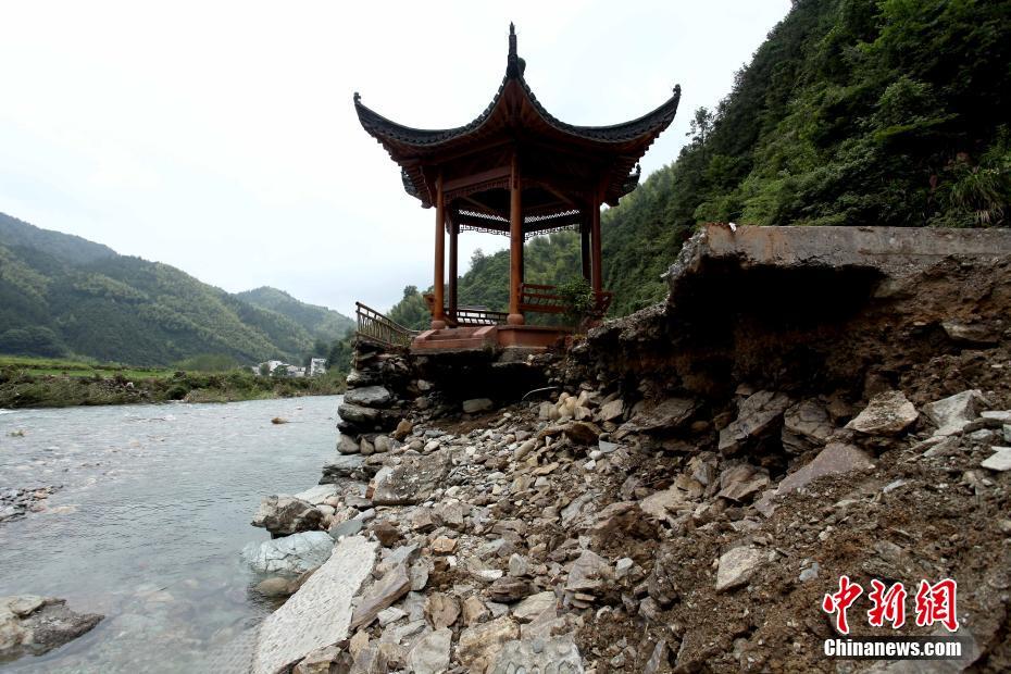 偷窥杏田冲梨高清无码