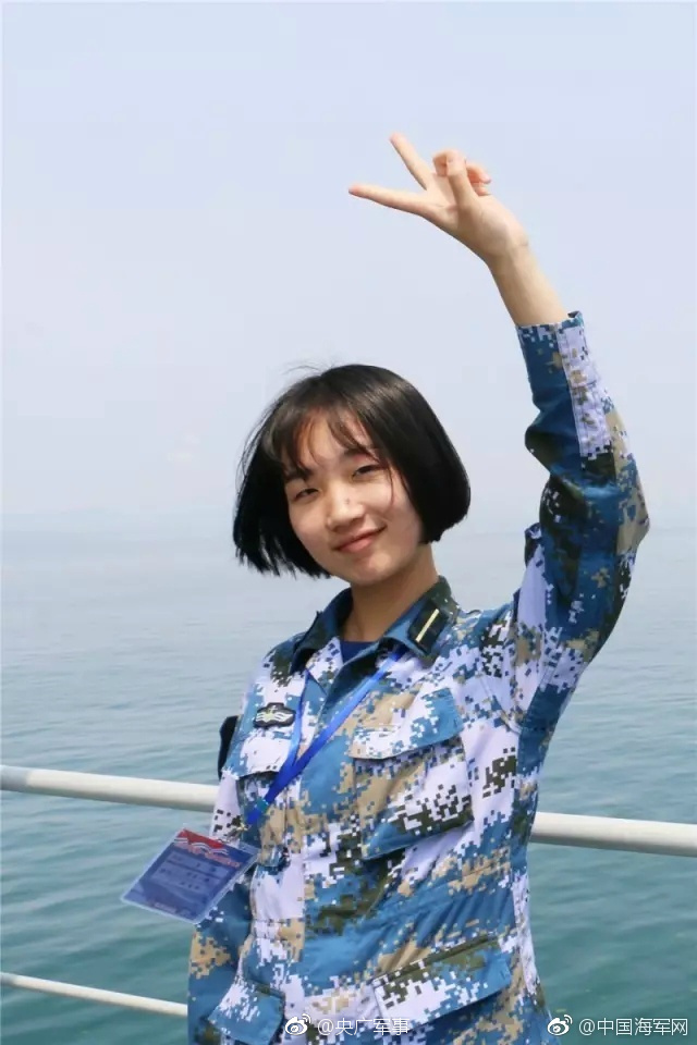 帥爆了！中國海軍9000噸級戰(zhàn)艦首次出征