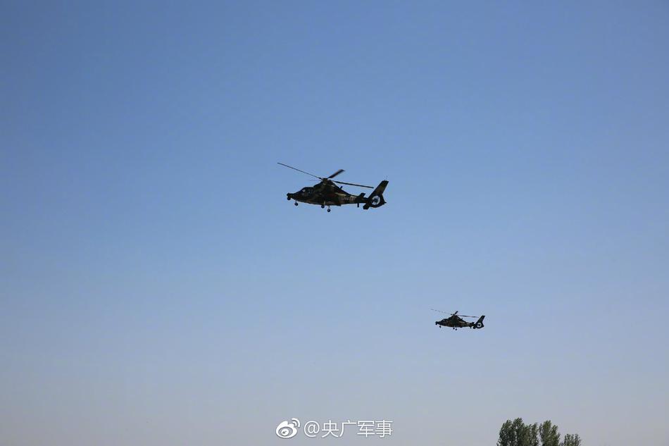 公交车被脱了内裤进入动漫
