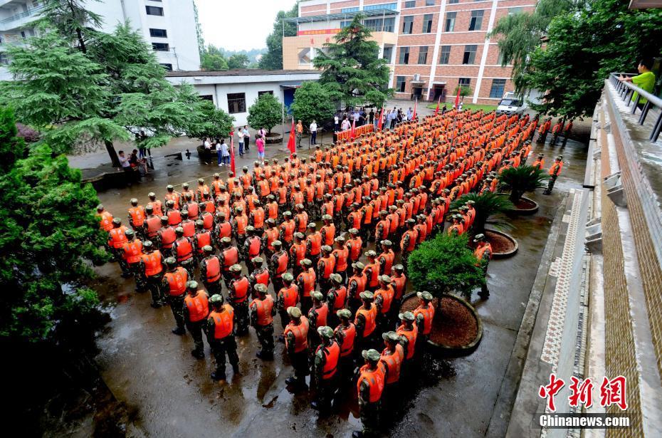 亚洲家庭乱伦台湾小说