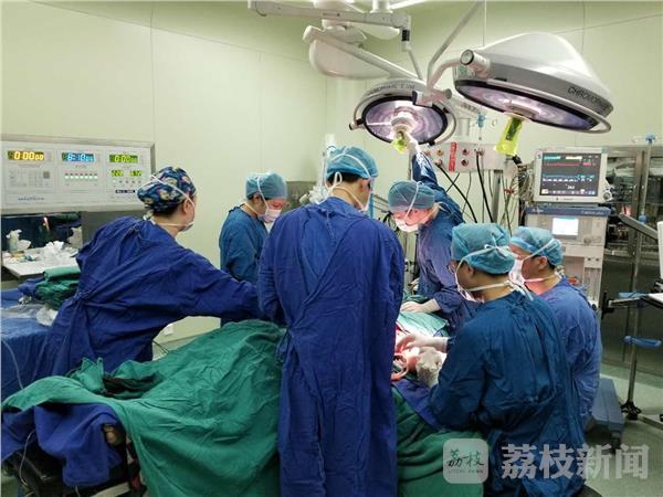 线上看色色网站