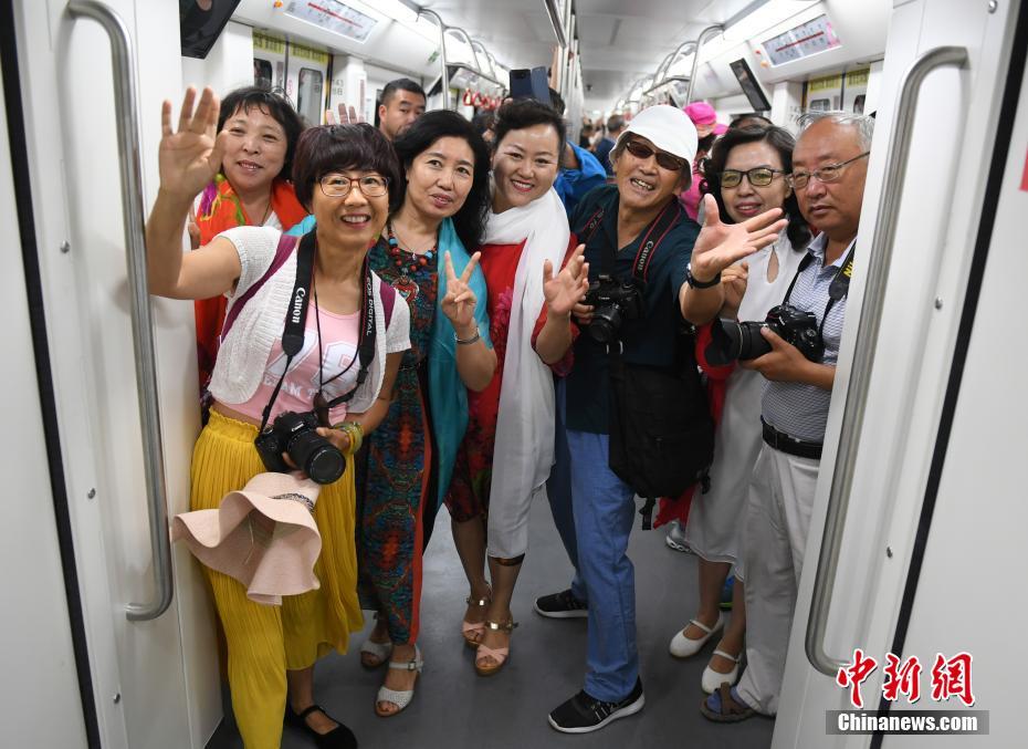 哥伦布的窑洞双男主无错字