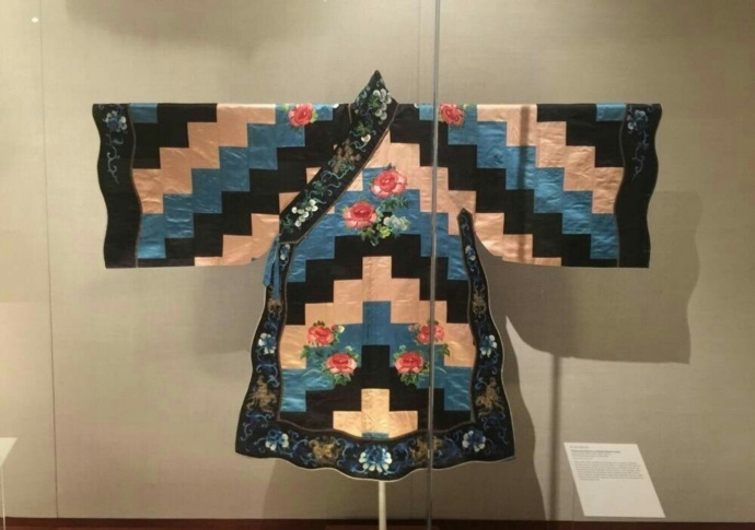 美乳首