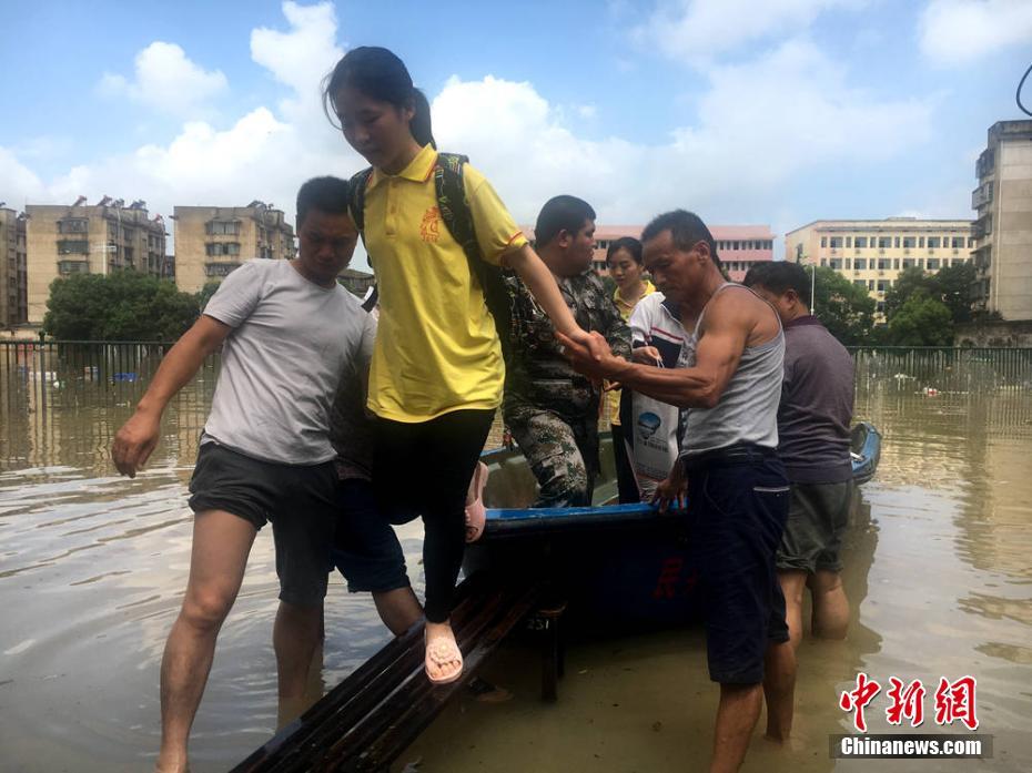 张筱雨一级毛片