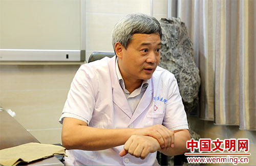 小森愛