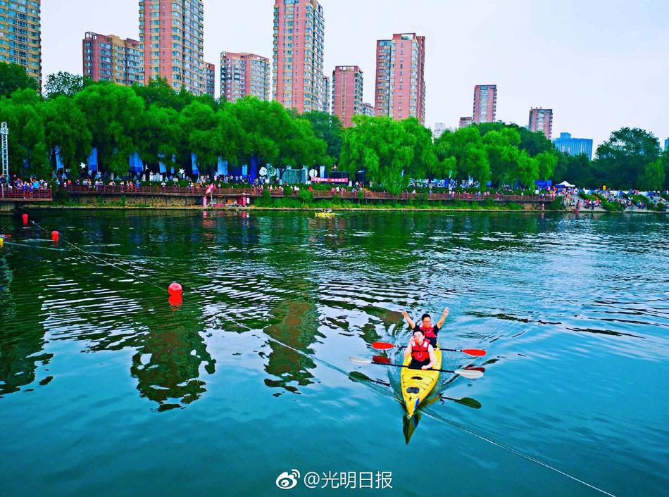 公妇乱婬ⅩXX毛片A片喜宝