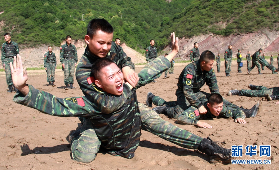 又黄又爽又色视频免费学生