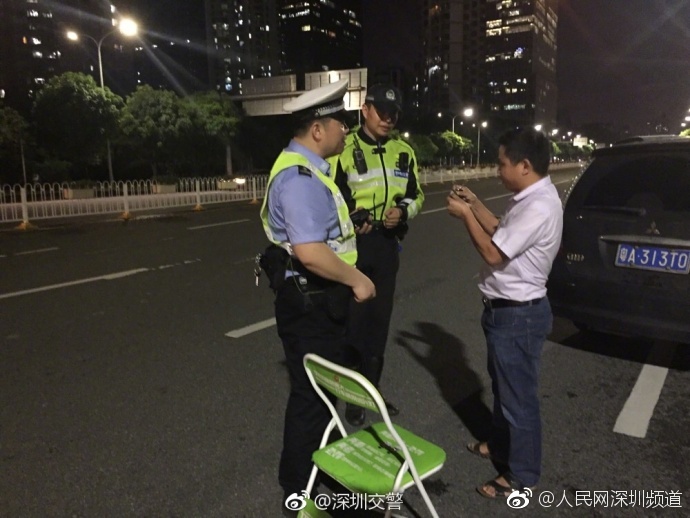 人妻无码系列