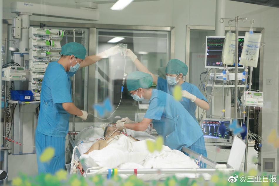 帅哥操爆兽人