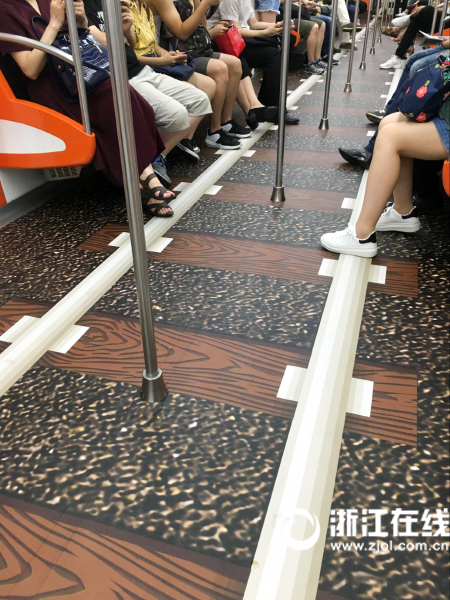 18男男Gay自慰免费网站动漫