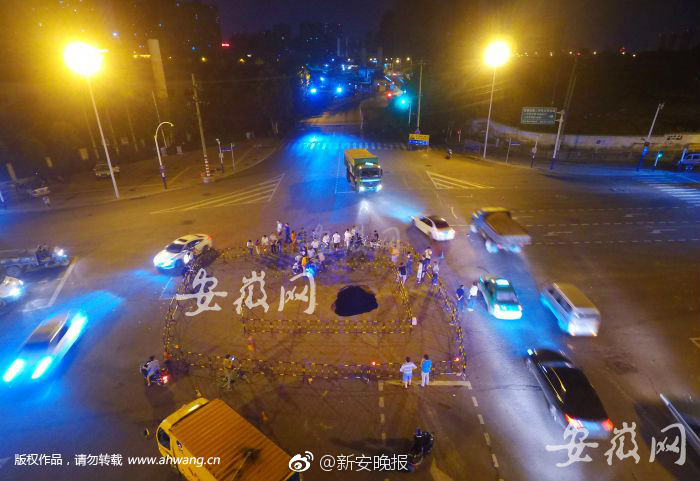 女奥特曼被 到爽被爆衣
