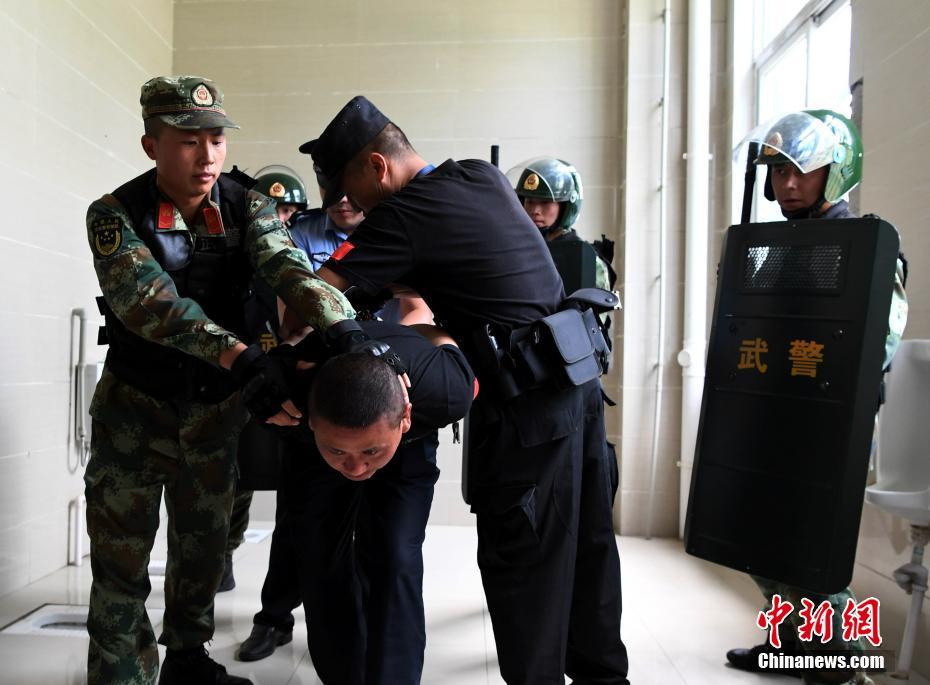 成人 免费 在线 电影