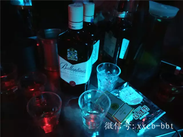 偷拍女生洗澡网站