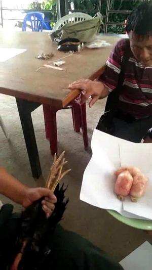 别揉我奶头 啊 嗯h校园体育生