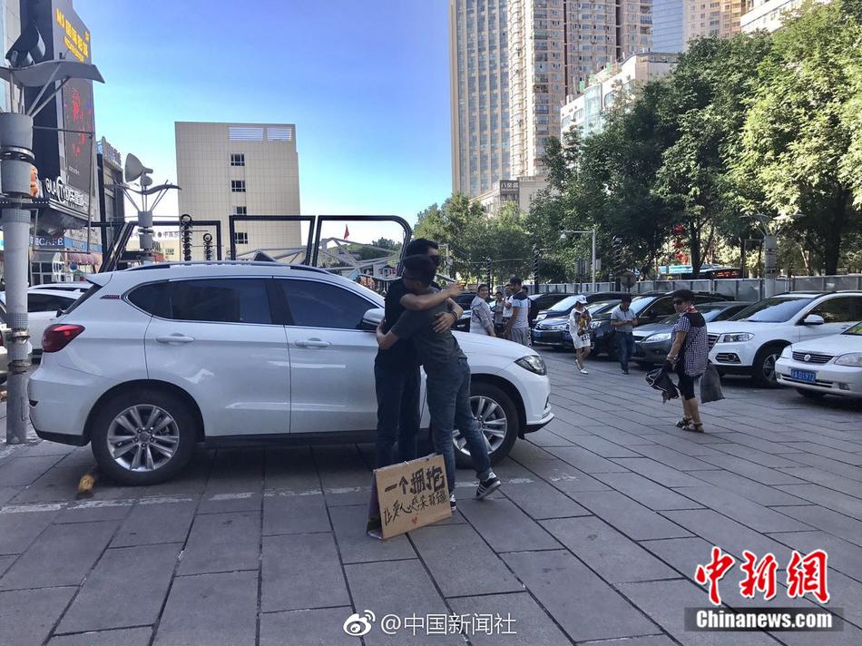 天天操老熟妇逼逼