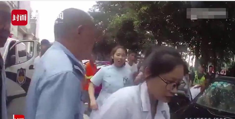 台灣穿乳環