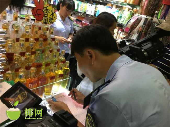 亚洲乱伦女人Av免