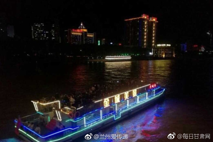 扒开美女疯狂桶 难受动漫
