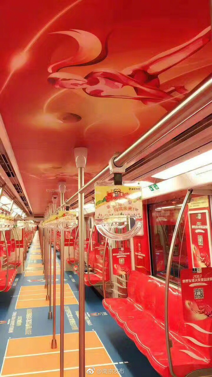 第一次3p真实经历 小黄