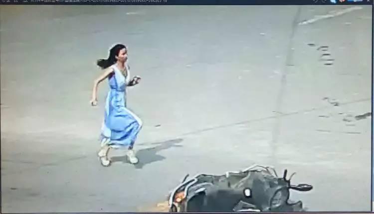 中国大陆黄色三级片
