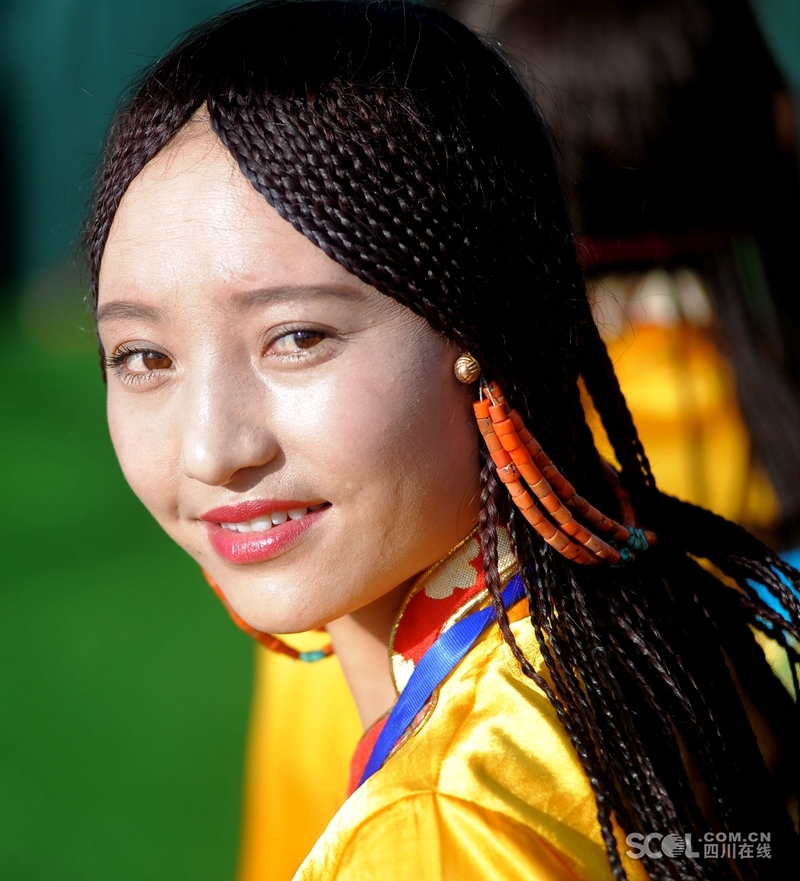 汤芳帝毛阴的生平事迹