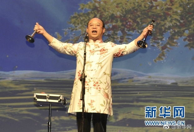 操人妻Xxxxx