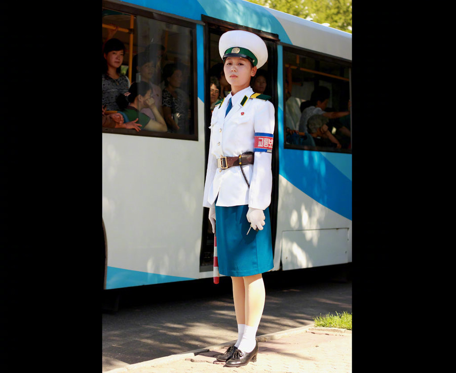 四月最新沟厕盗摄在线