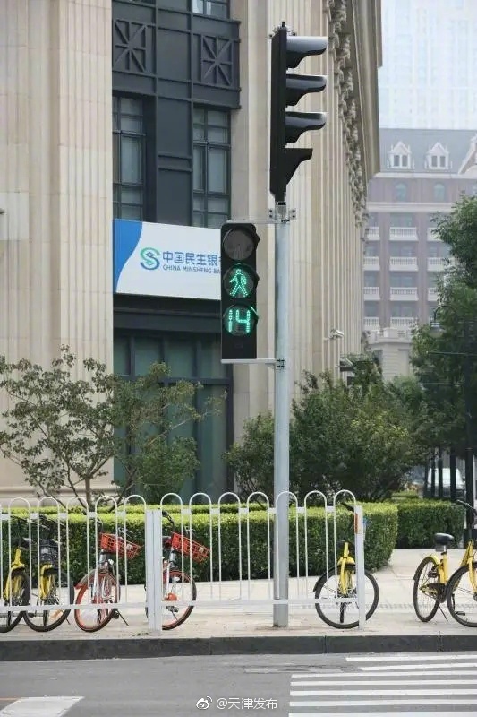 濱崎真緒