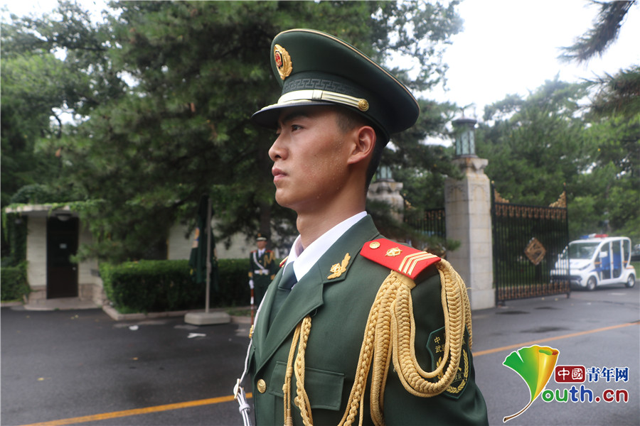 叶子楣裸乳照无奶罩视频