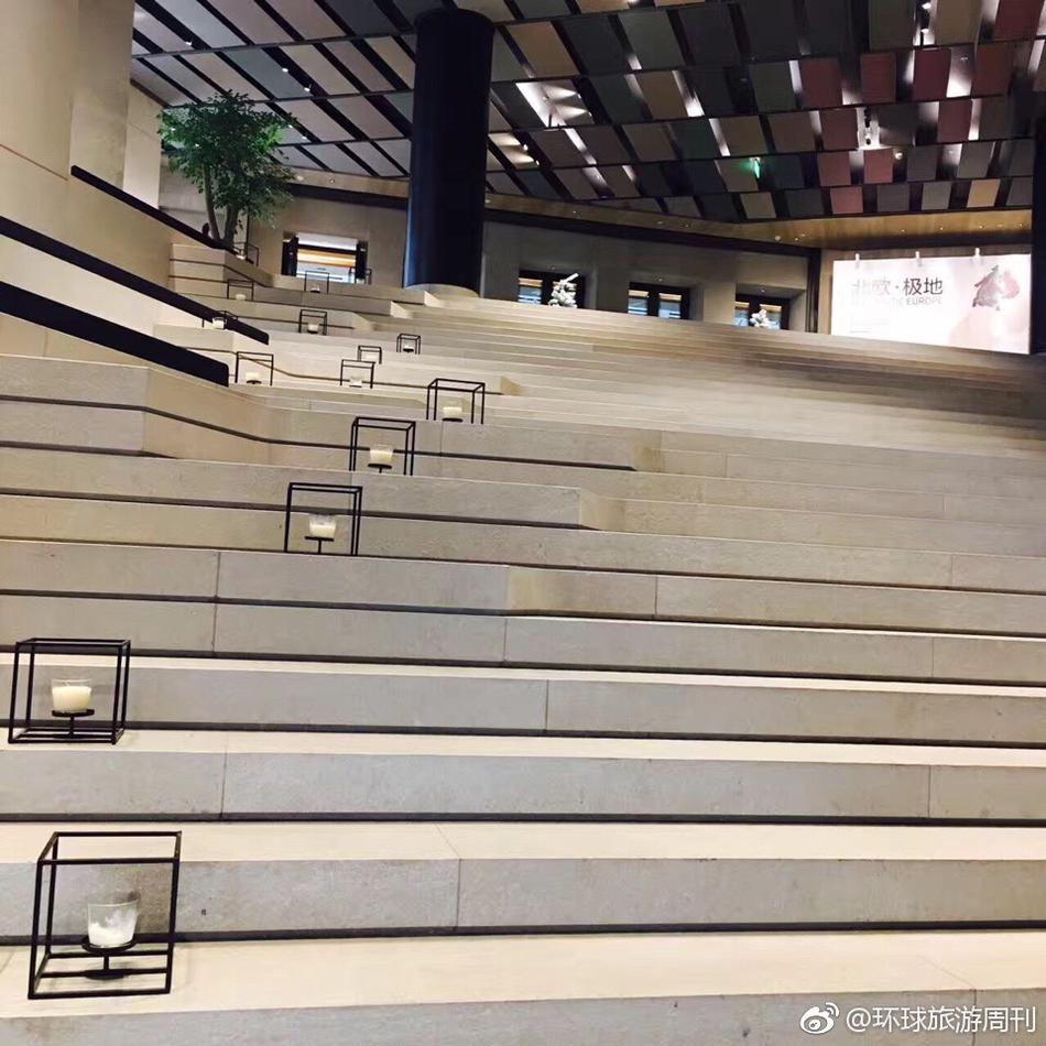 橘更紗