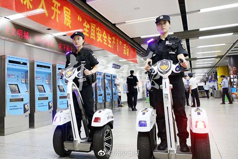 亚洲精品一区二区三