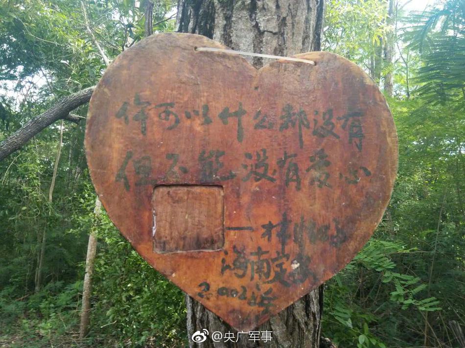 国产野摸私拍一区二区