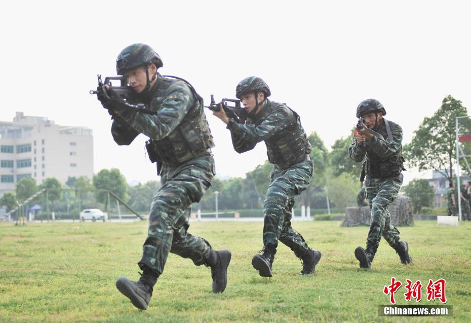 国模私拍人体嫩穴图片