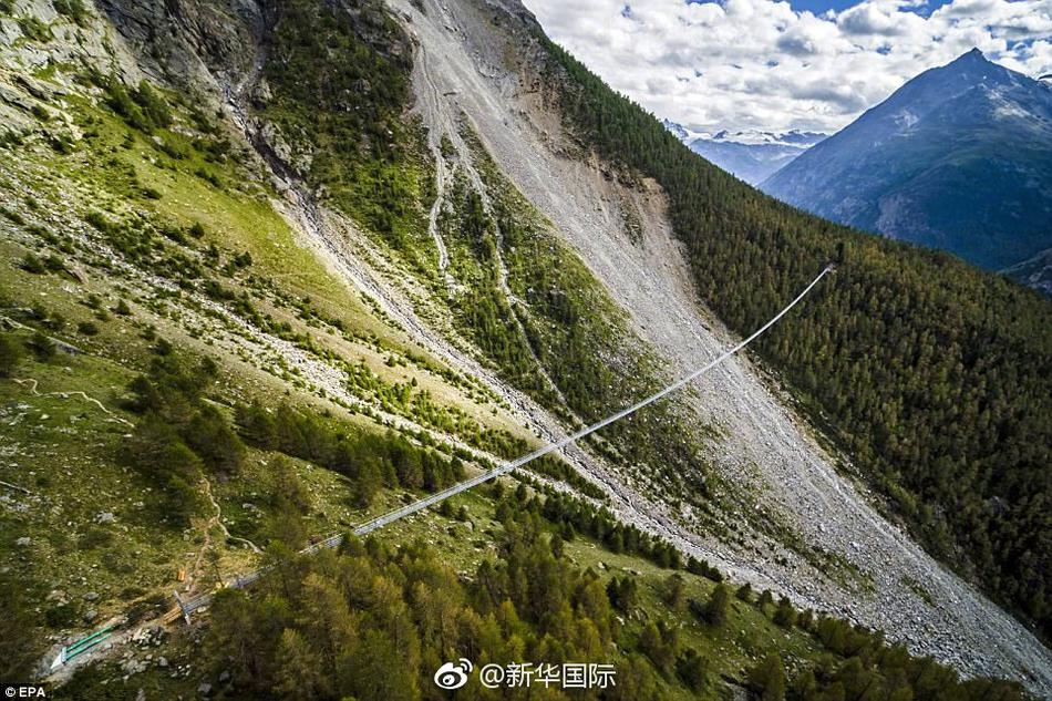 XAXMANTAUZUNHAYA背景免费