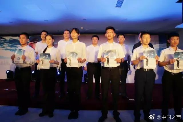 巨乳家政妇