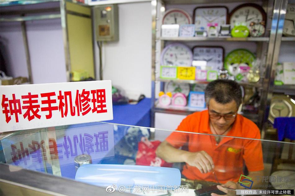 小婊孑啊轻点灬太粗太长了的视频
