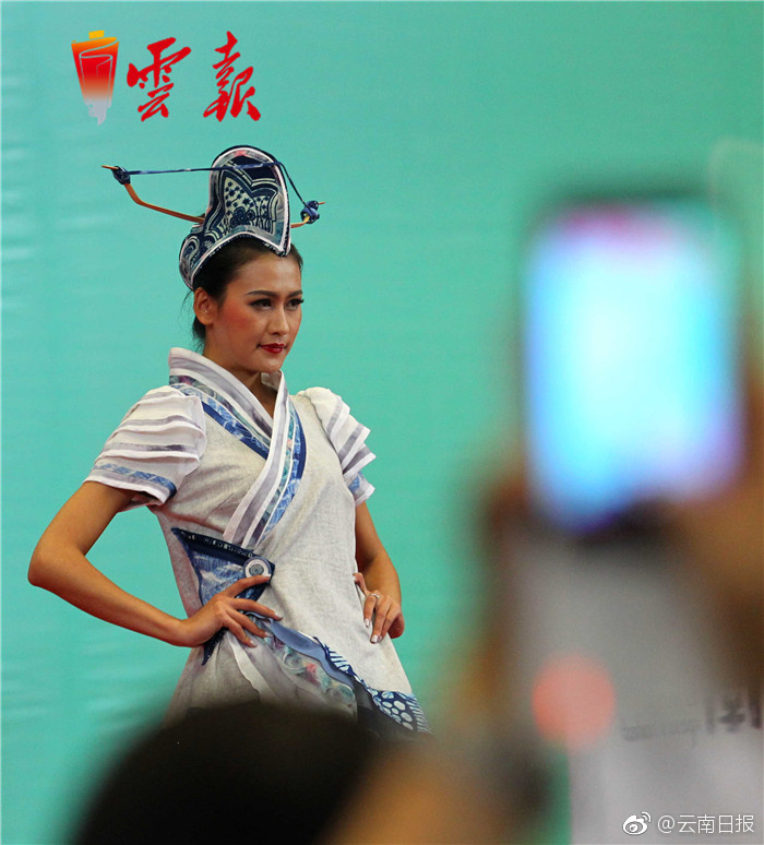 操妈妈色情片