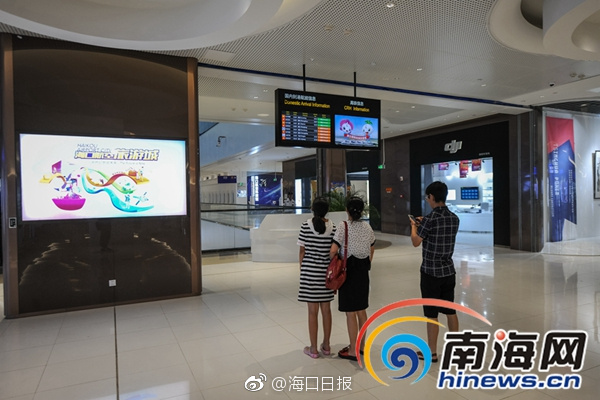 两个女人互摸自慰呻吟