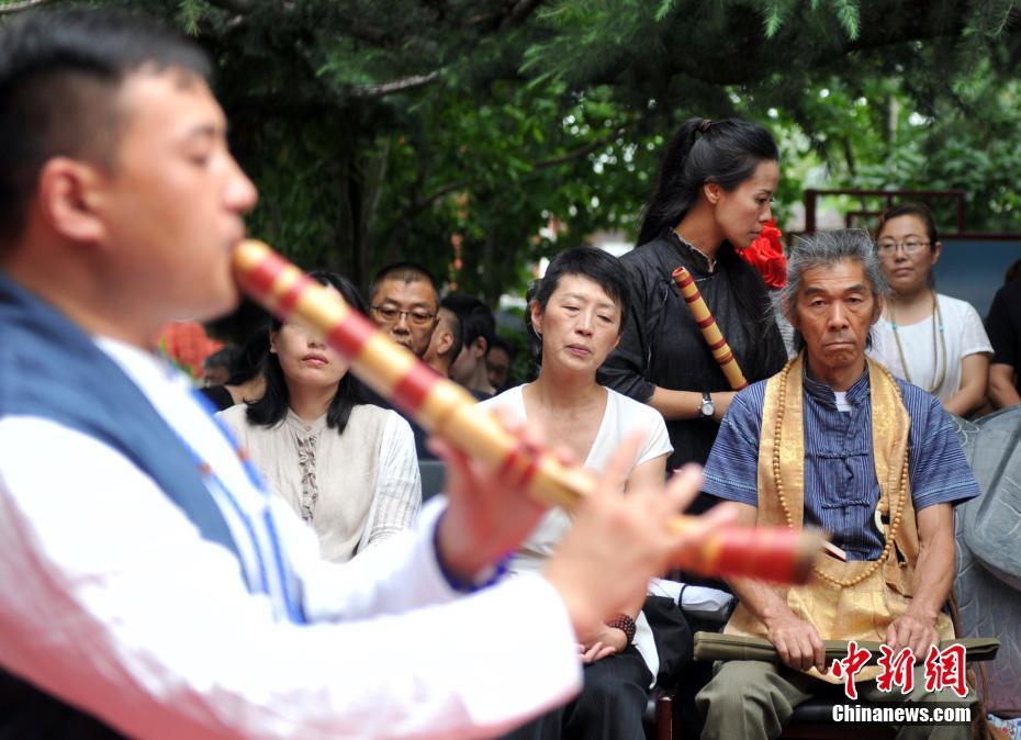 爽  快 深点男同