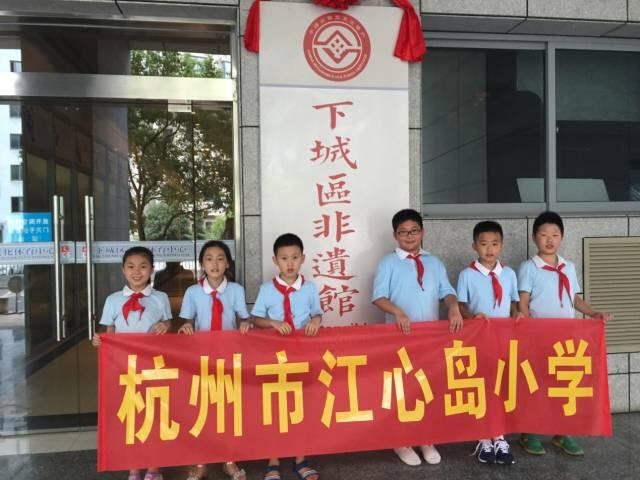 被两个男的双龙挺进了