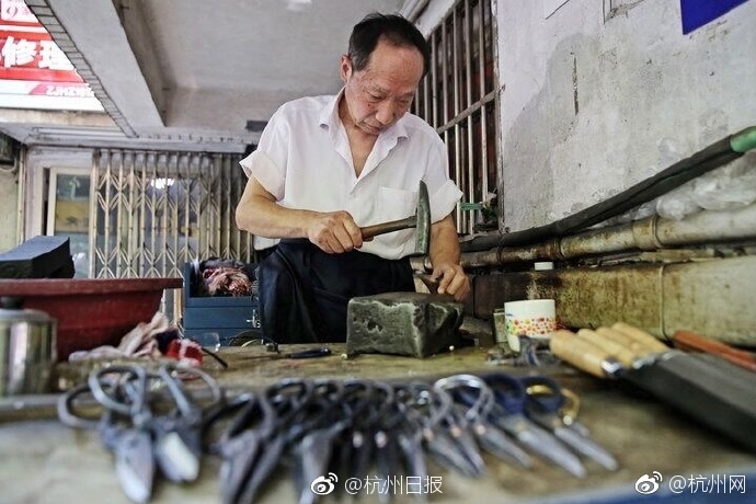 中国老太婆乱伦视频
