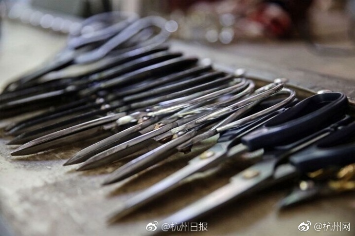 打屁股