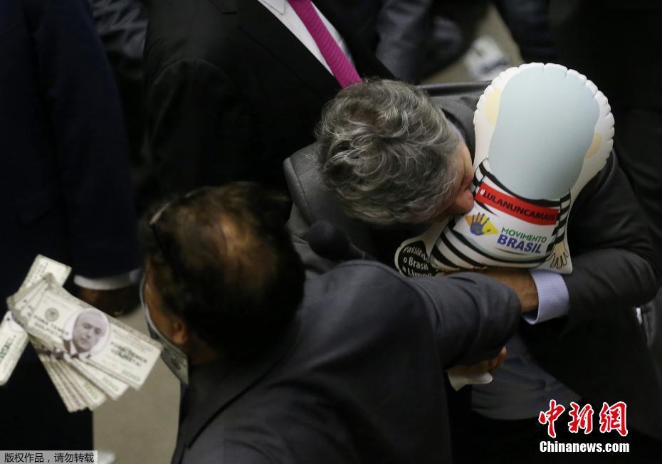 国内实拍人体裸模视频