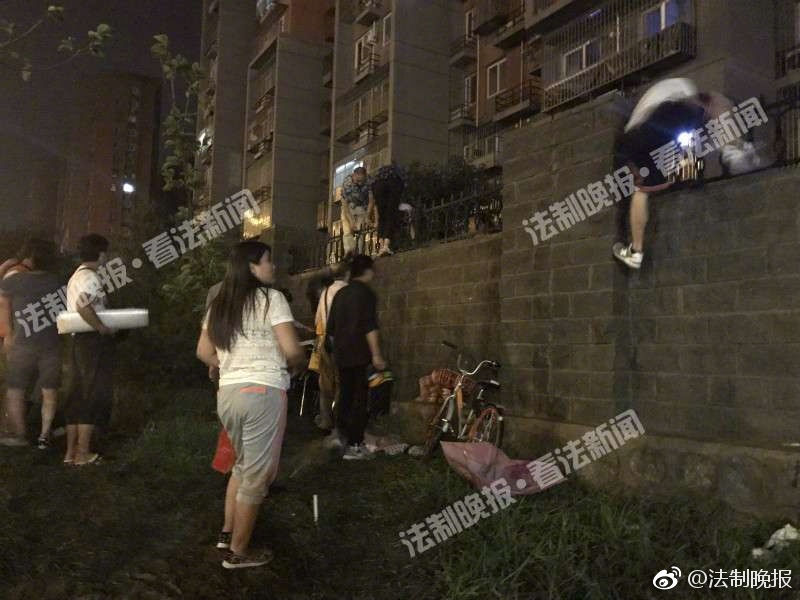 搡BBBB   搡BBB冒白浆
